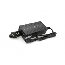 Зарядний пристрій для акумуляторів Li-ion 12V(12,6V),3S,10A,штекер Triangle plug (T-tipe / IEC / C13 N+L-), LED-індикація, 137x90x50mm