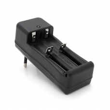Зарядное устройство универсальное TG-008 2AA / 2AAA / 18650, 1.2-4.2V / 1000mAh